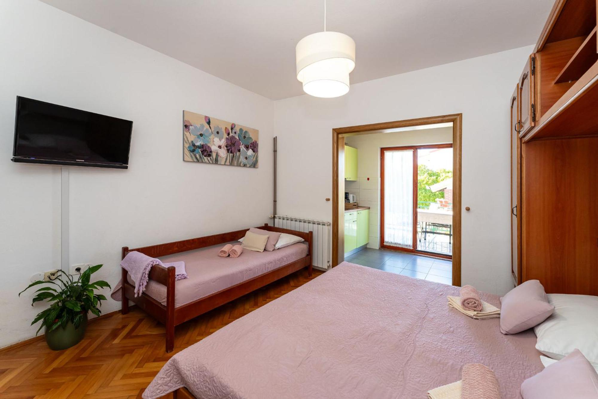 Apartments Adriana Starigrad Paklenica Bilik gambar