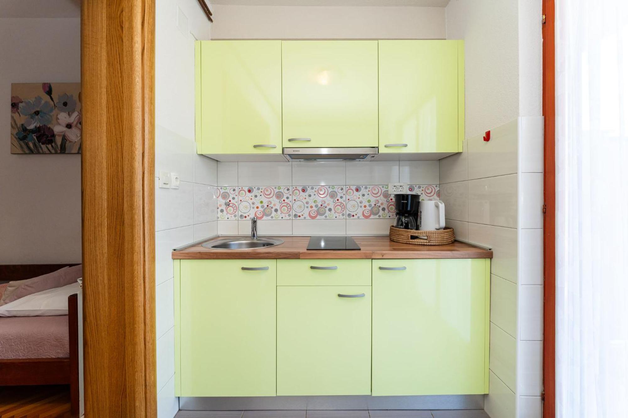 Apartments Adriana Starigrad Paklenica Bilik gambar