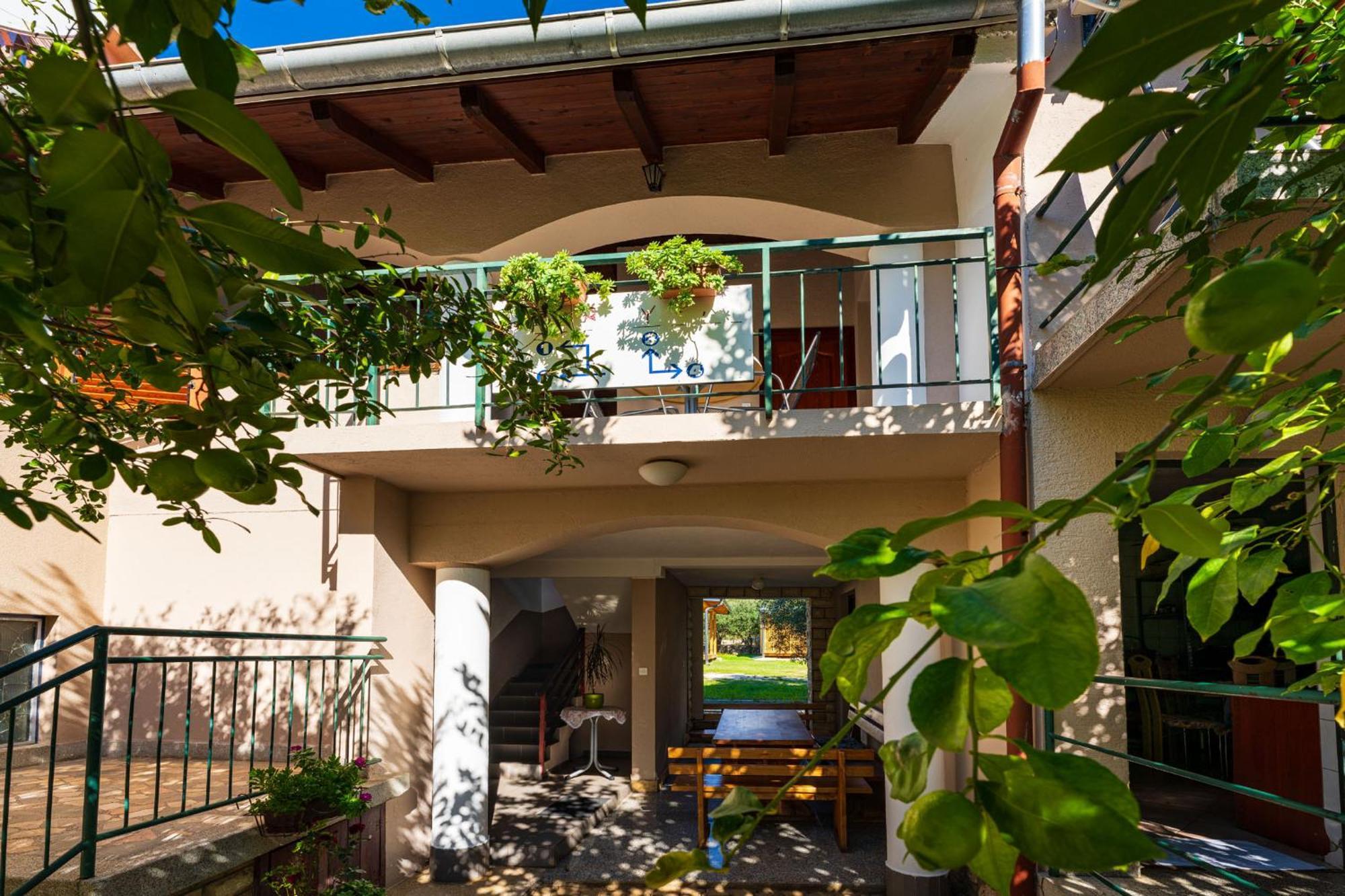 Apartments Adriana Starigrad Paklenica Luaran gambar
