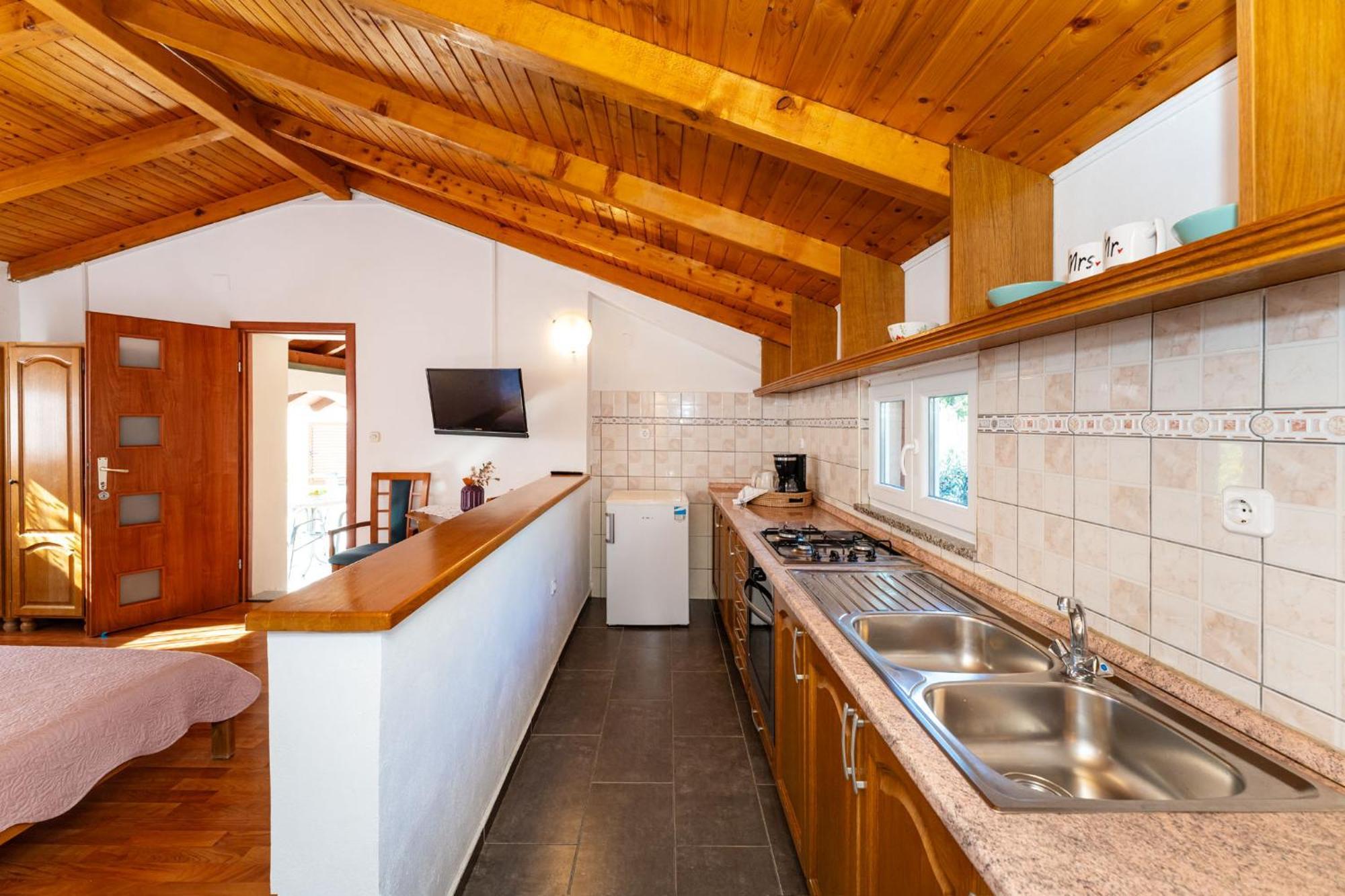 Apartments Adriana Starigrad Paklenica Bilik gambar