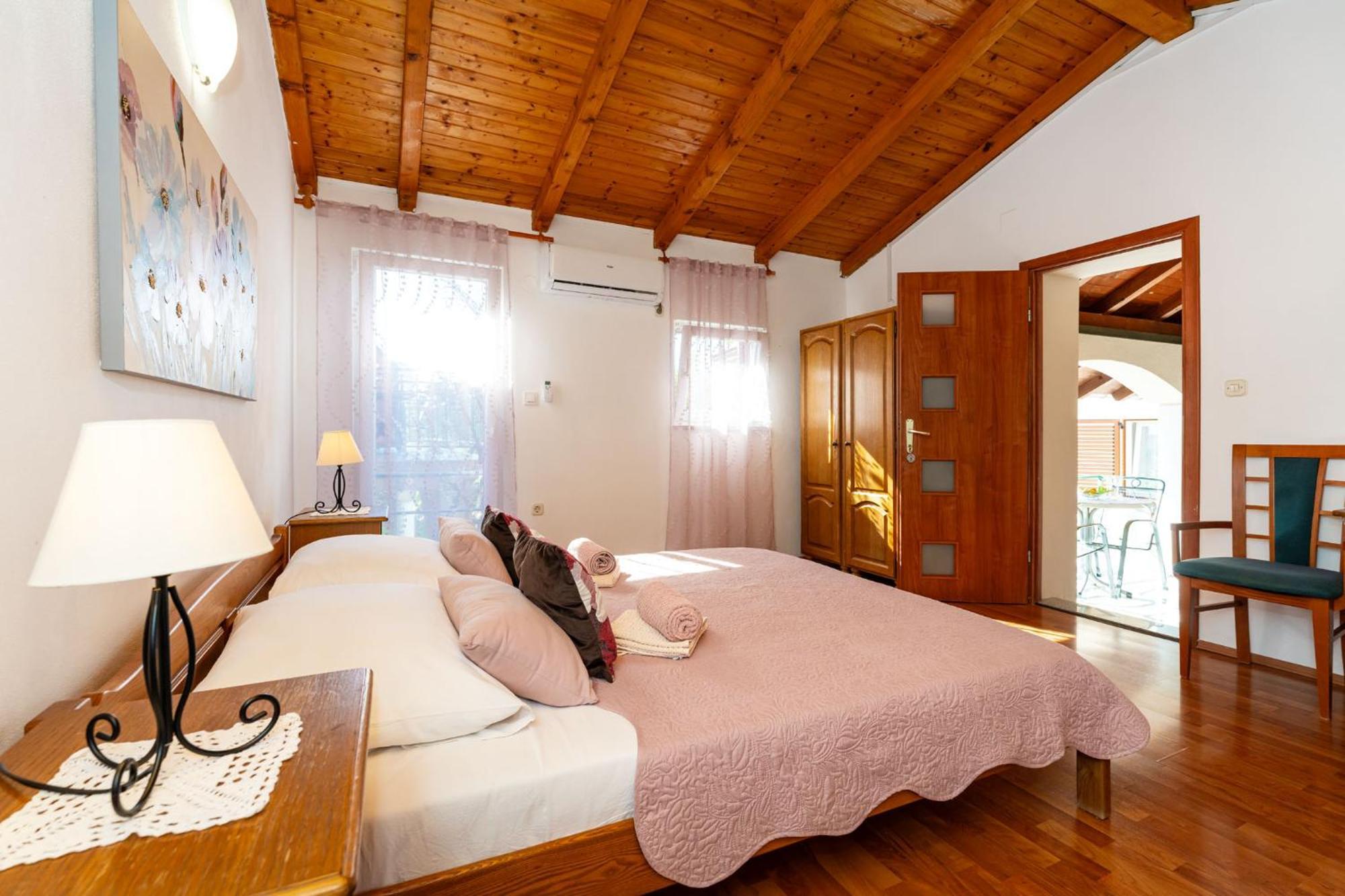 Apartments Adriana Starigrad Paklenica Luaran gambar